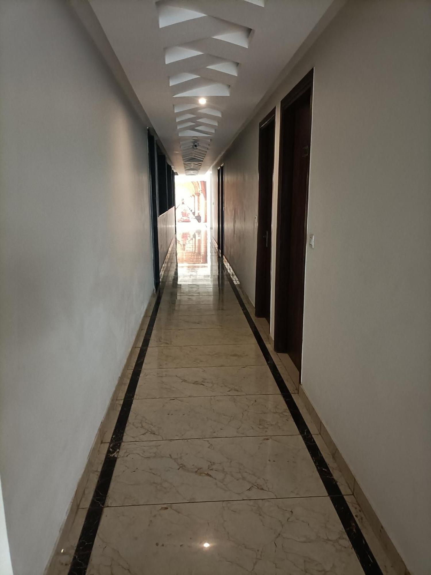Hotel Prime Plaza Near Delhi Airport New Delhi